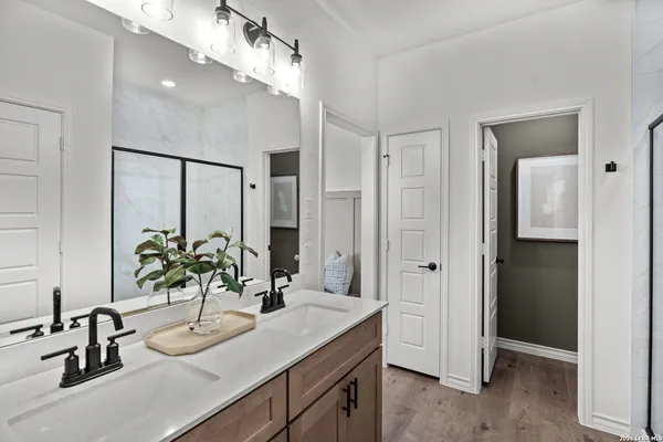 $344,165 | 535 Nightingale Avenue, Marion, TX 78124