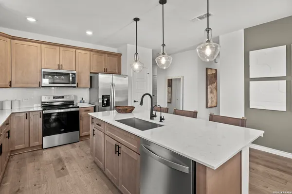 $344,165 | 535 Nightingale Avenue, Marion, TX 78124