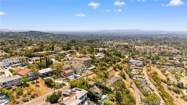 $1,850,000 | 12284 Circula Panorama Place, Santa Ana, CA 92705