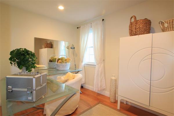11 Hummingbird Lane Walpole, MA 02081 - Photo 14 of 24 Gallery Image 14