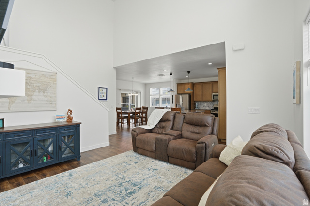 11728 South Rini Road South Jordan, UT 84009 - Photo 4 of 34