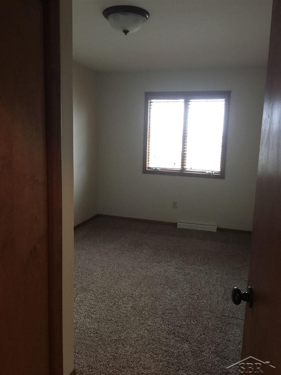 6847 Midland Road Freeland, MI 48623 - Photo 6 of 19 31272010-5.JPG