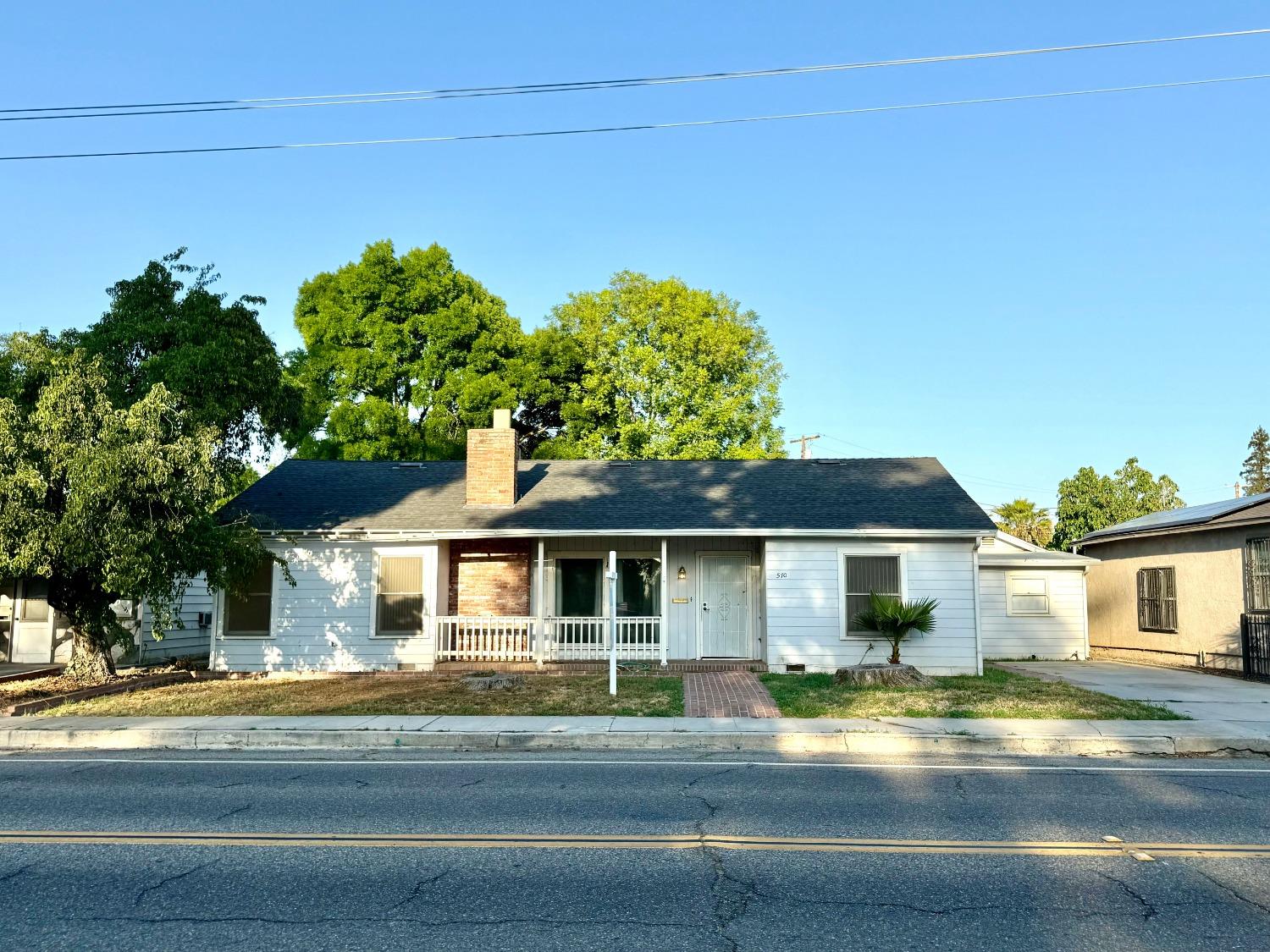 570 South Reed Avenue Reedley, CA 93654 - Photo 1 of 1