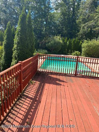 4 Ferris Court Oakhurst, NJ 07755 - Photo 2 of 4 thumbnail (2)