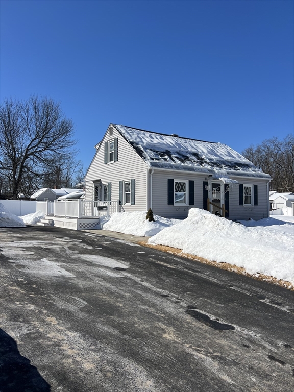 112 West Canton Circle Springfield, MA 01104 - Photo 3 of 38