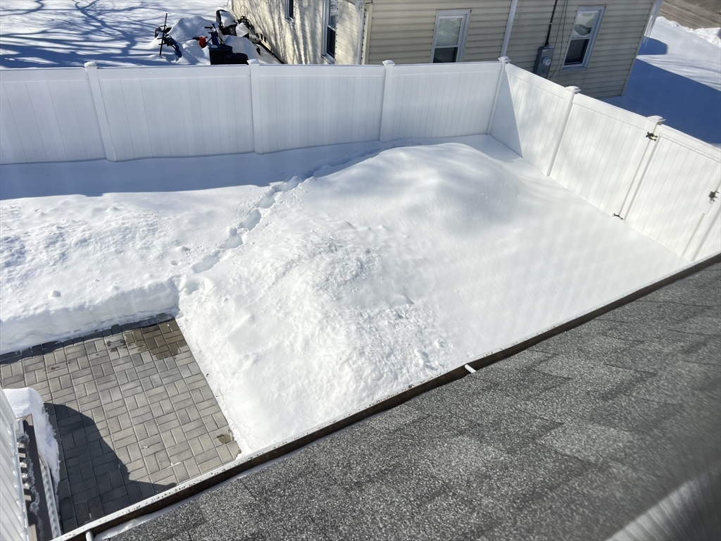 112 West Canton Circle Springfield, MA 01104 - Photo 37 of 38