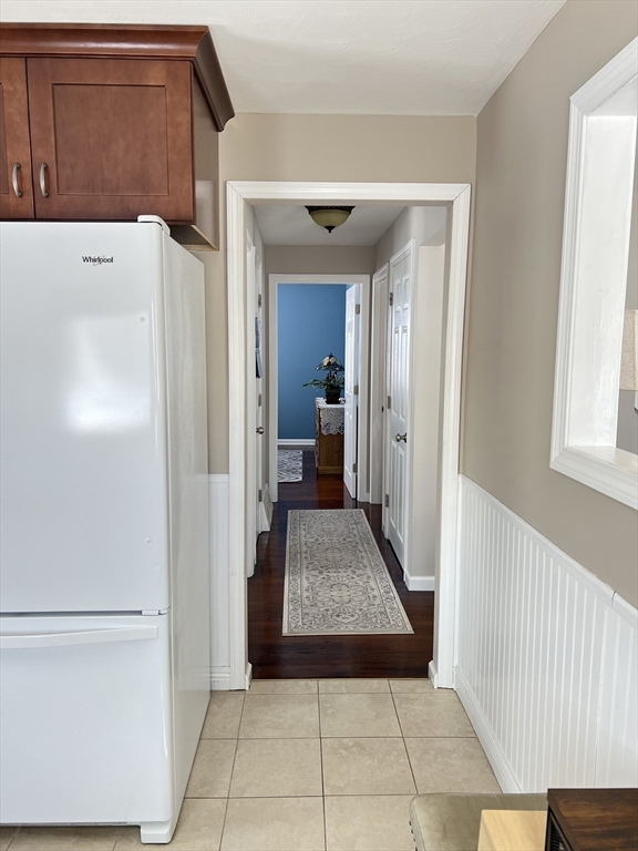 112 West Canton Circle Springfield, MA 01104 - Photo 8 of 38