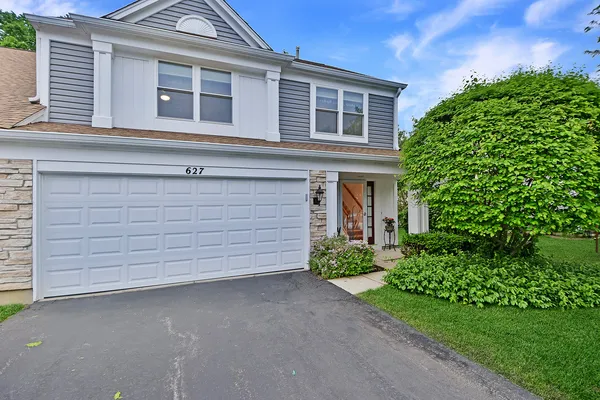 $435,000 | 627 Charter Hall, Palatine, IL 60067