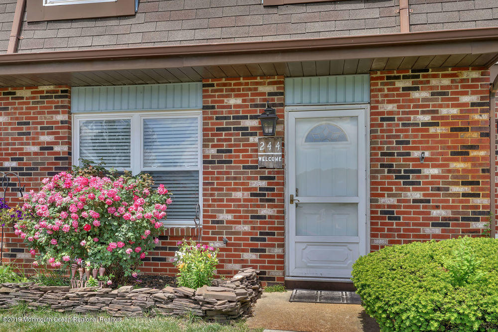 244 Greenwood Loop Road Brick, NJ 08724 - Photo 2 of 24 007_dsc01483