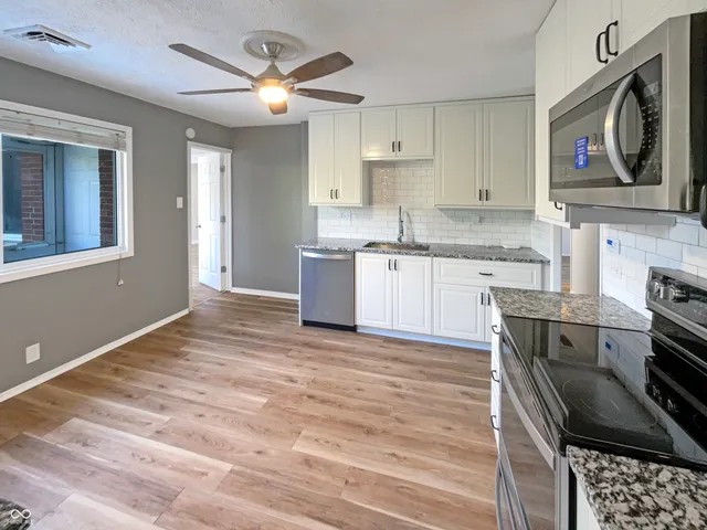 $246,000 | 17 Crestview Drive, Greenwood, IN 46143