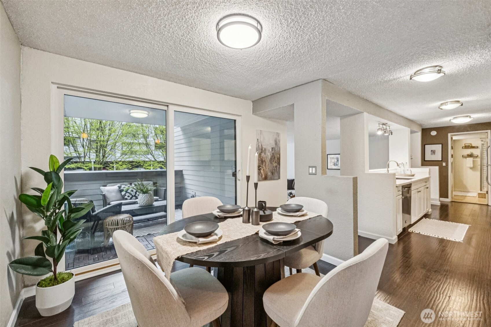 2500 West Manor Place, Unit 217 Seattle, WA 98199 - Photo 13 of 33