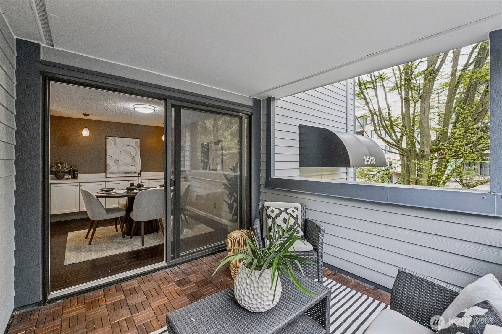 2500 West Manor Place, Unit 217 Seattle, WA 98199 - Photo 15 of 33