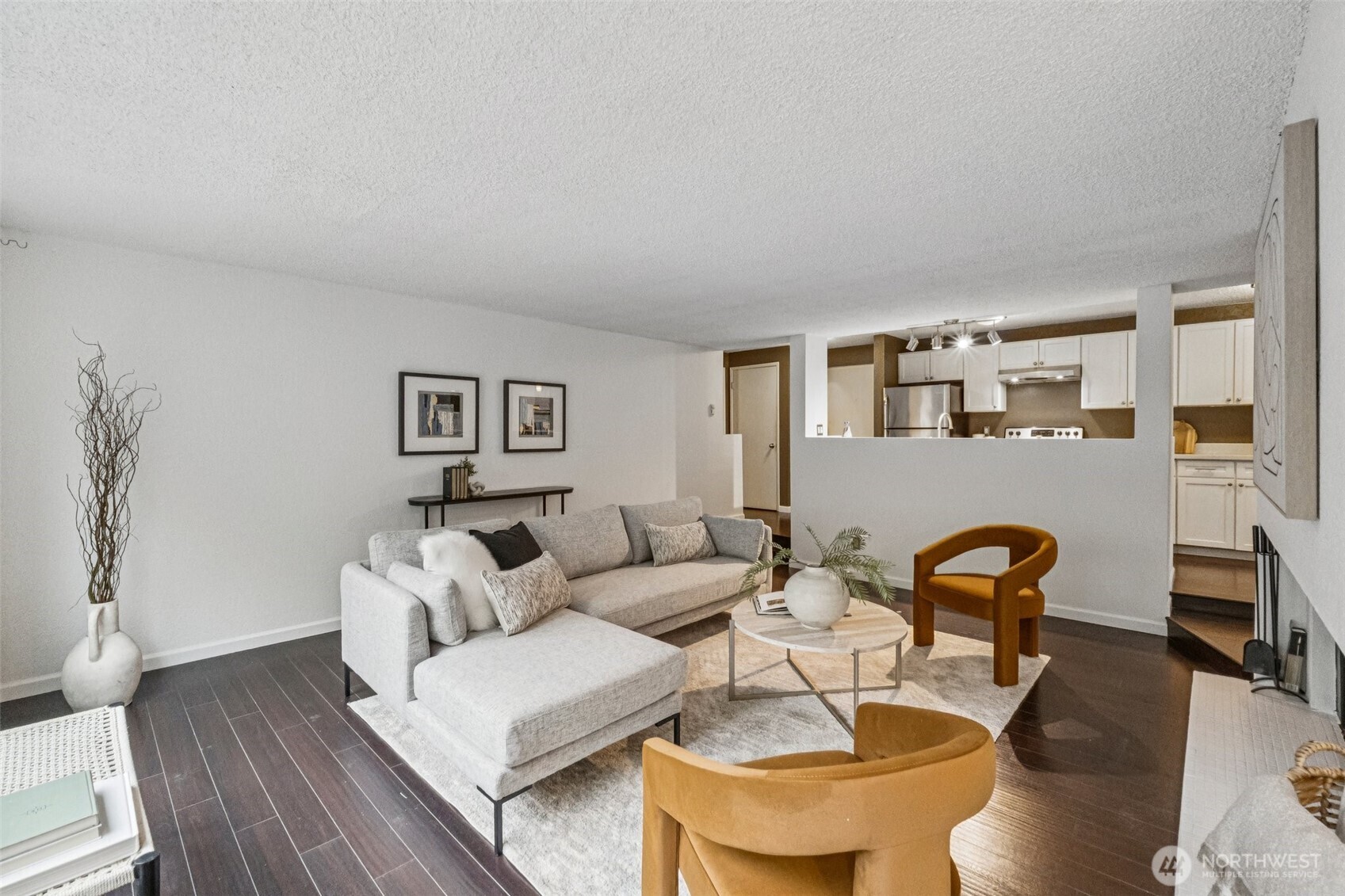 2500 West Manor Place, Unit 217 Seattle, WA 98199 - Photo 2 of 33