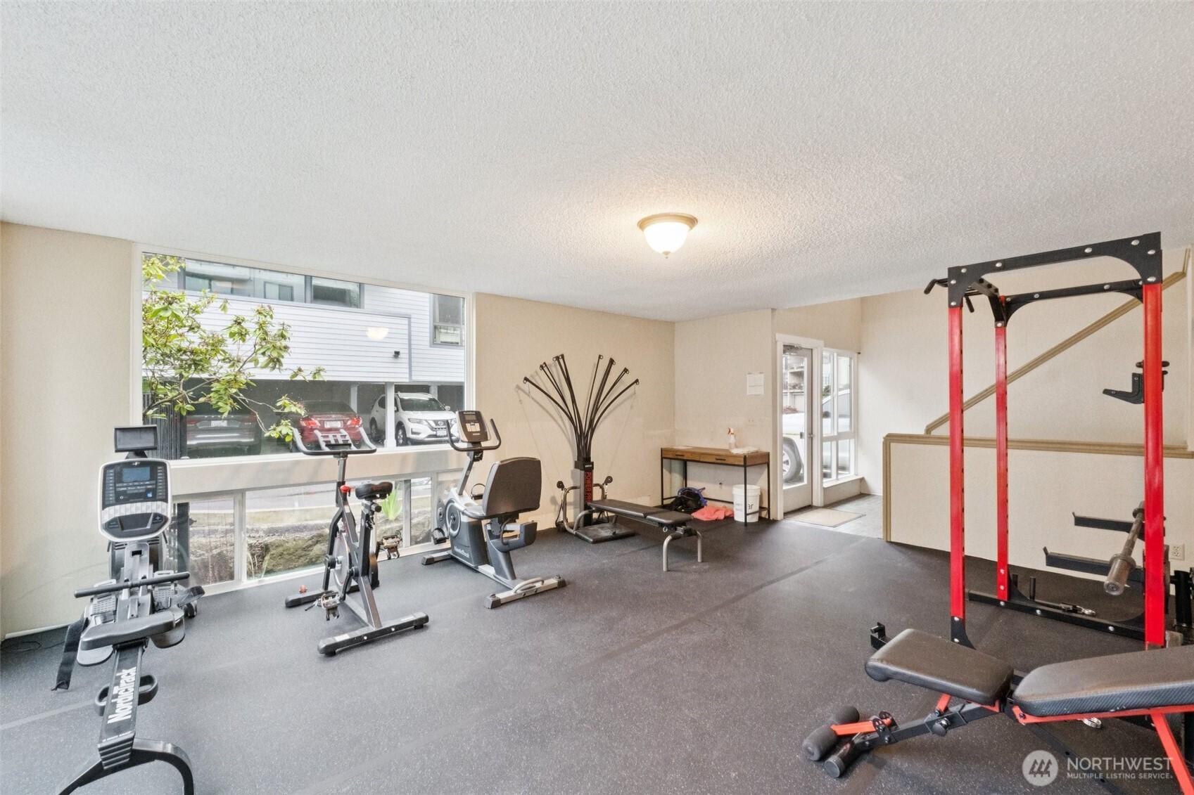 2500 West Manor Place, Unit 217 Seattle, WA 98199 - Photo 25 of 33
