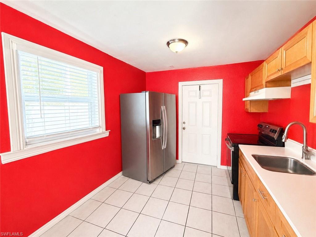 2485 Bayside Street Naples, FL 34112 - Photo 13 of 24