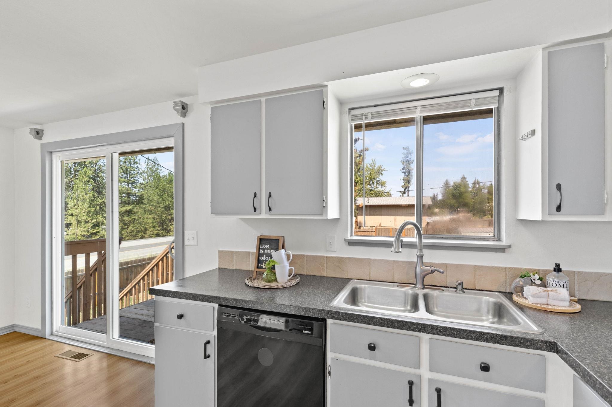 12926 West 6th Avenue Cheney, WA 99004 - Photo 3 of 31