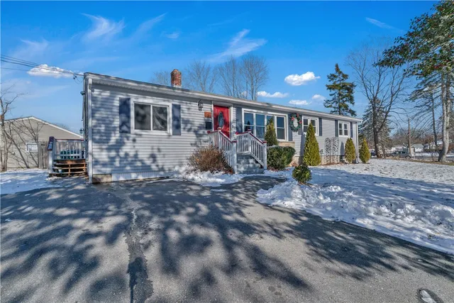 $424,900 | 43 Esquire Avenue, Warwick, RI 02889