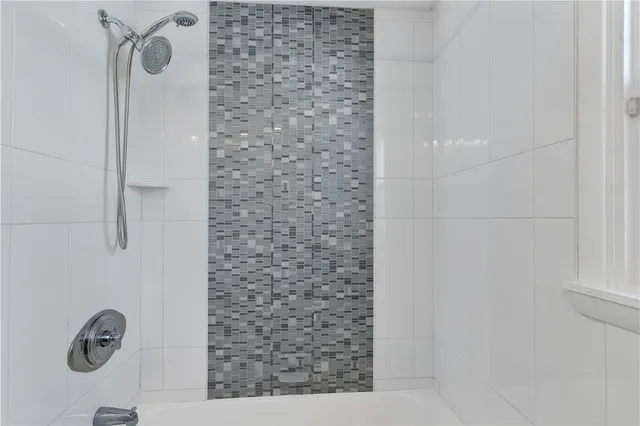 $424,900 | 43 Esquire Avenue, Warwick, RI 02889