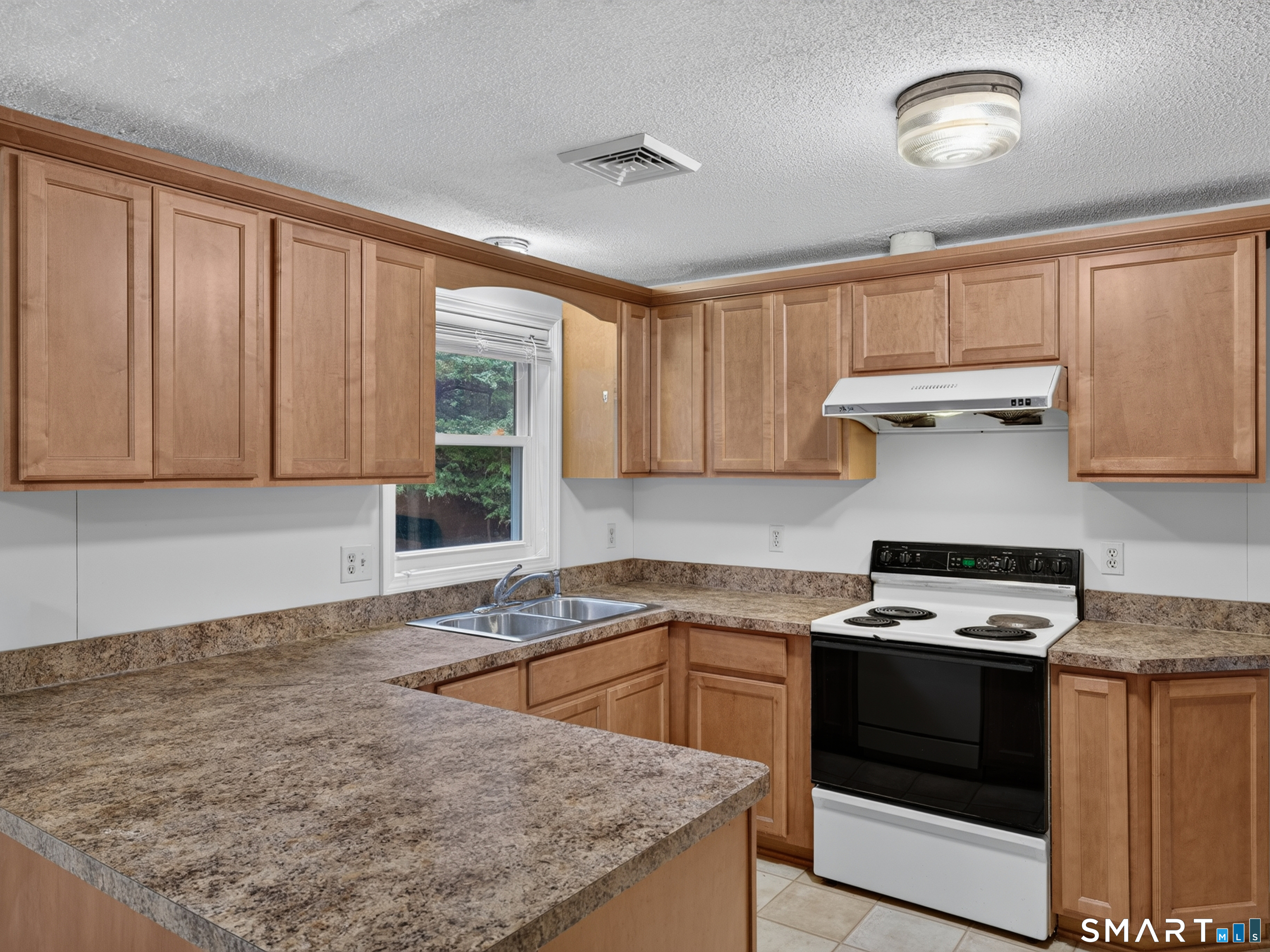 198 Spicer Hill Road Ledyard, CT 06339 - Photo 9 of 24