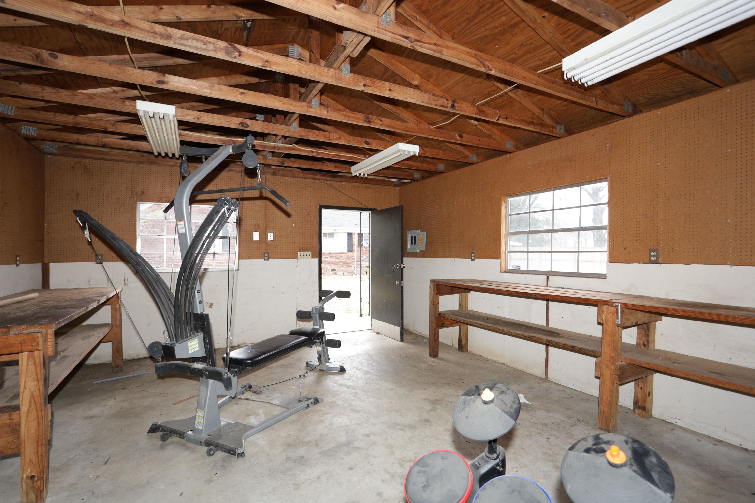 3272 Powers Road Memphis, TN 38128 - Photo 6 of 23 a view of a room with gym equipment