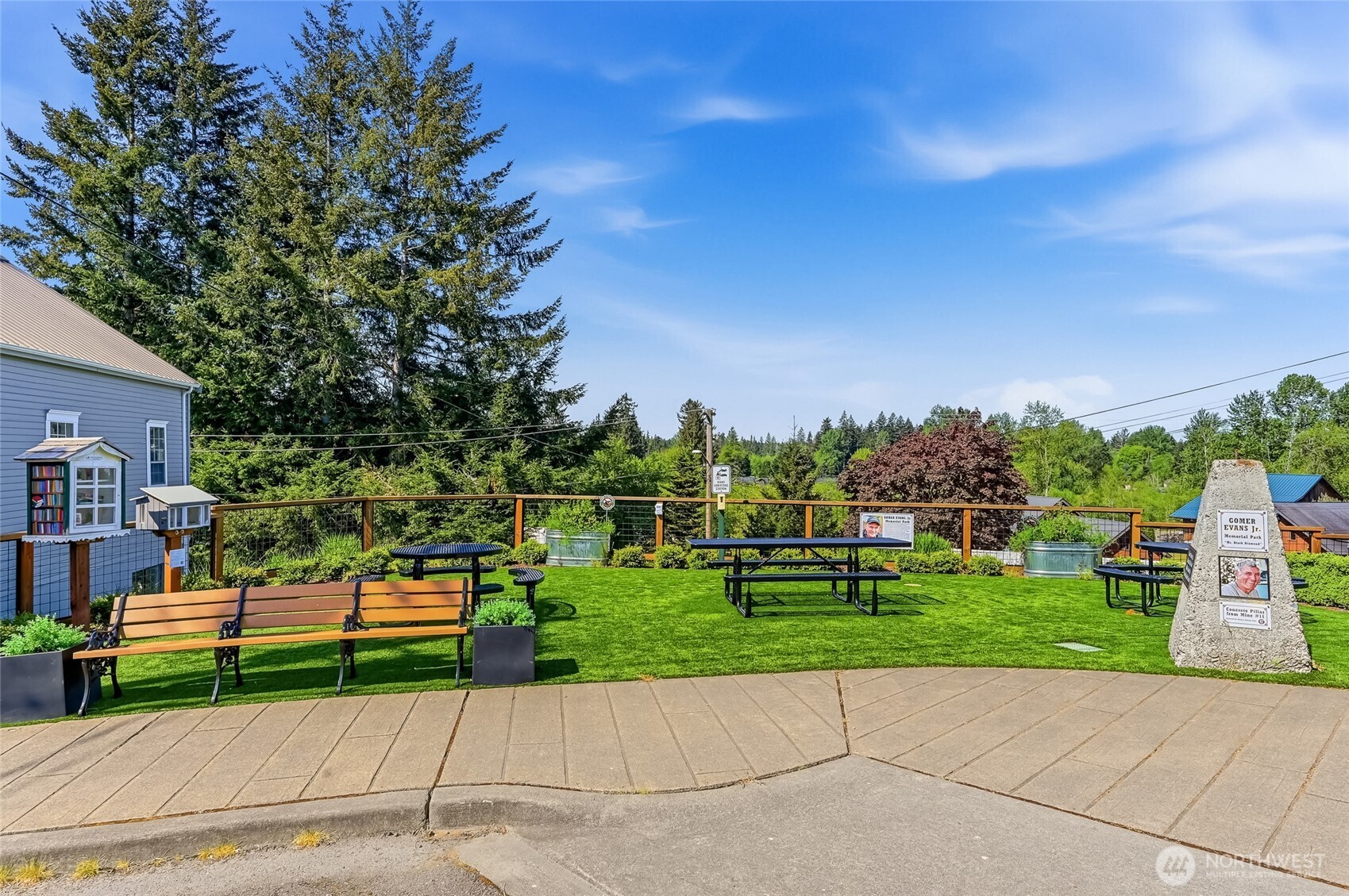 32711 Commission Avenue Black Diamond, WA 98010 - Photo 29 of 34 a view of a kids park