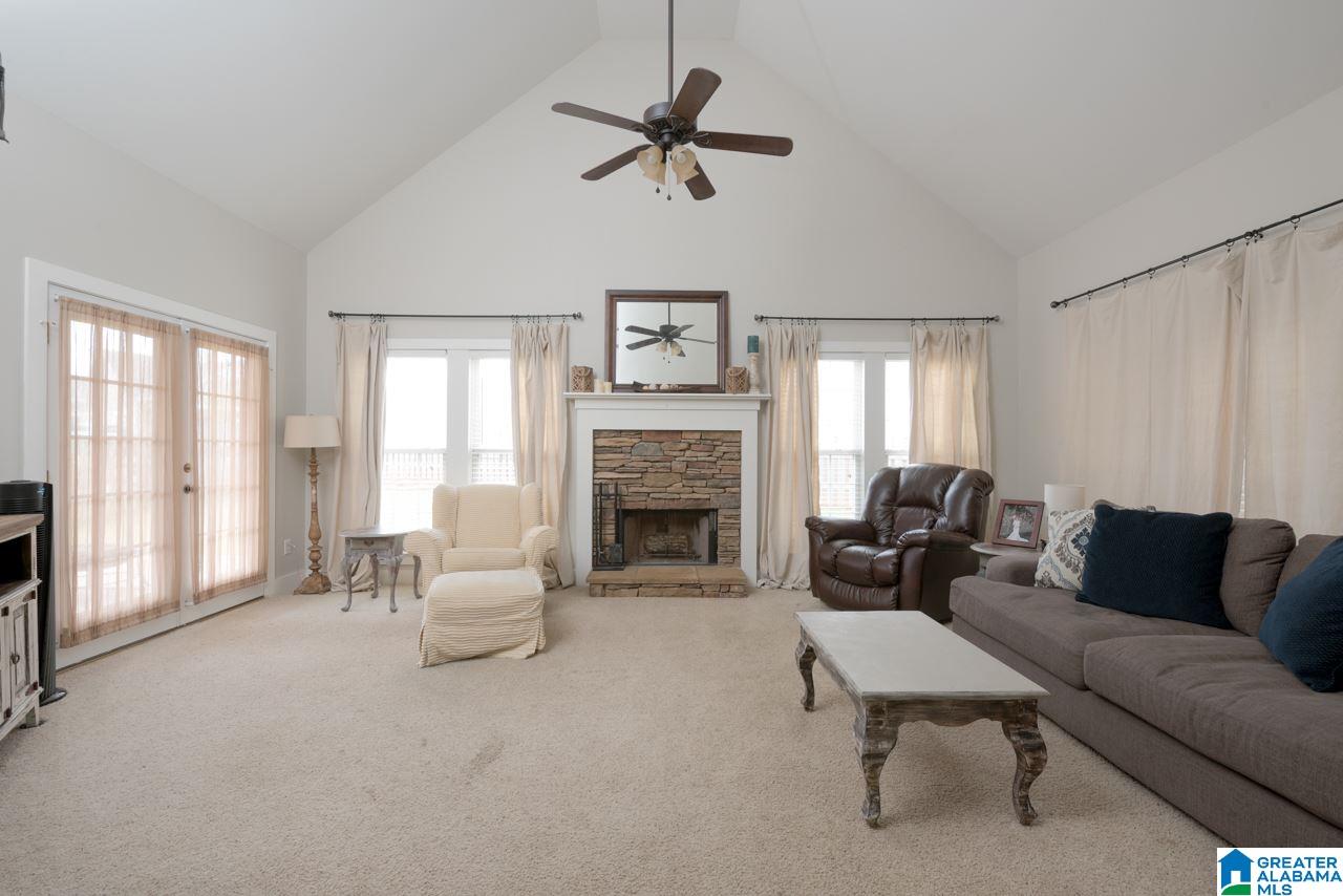 110 King Richards Way Calera, AL 35040 - Photo 3 of 40