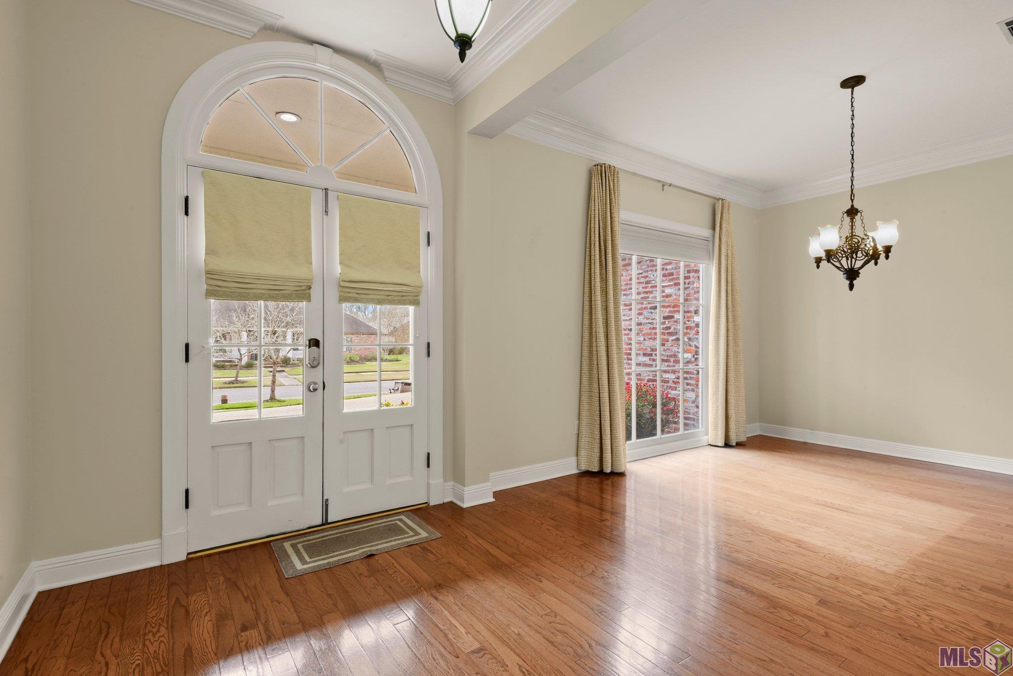 13543 Kimble Avenue Baton Rouge, LA 70810 - Photo 4 of 31 Foyer