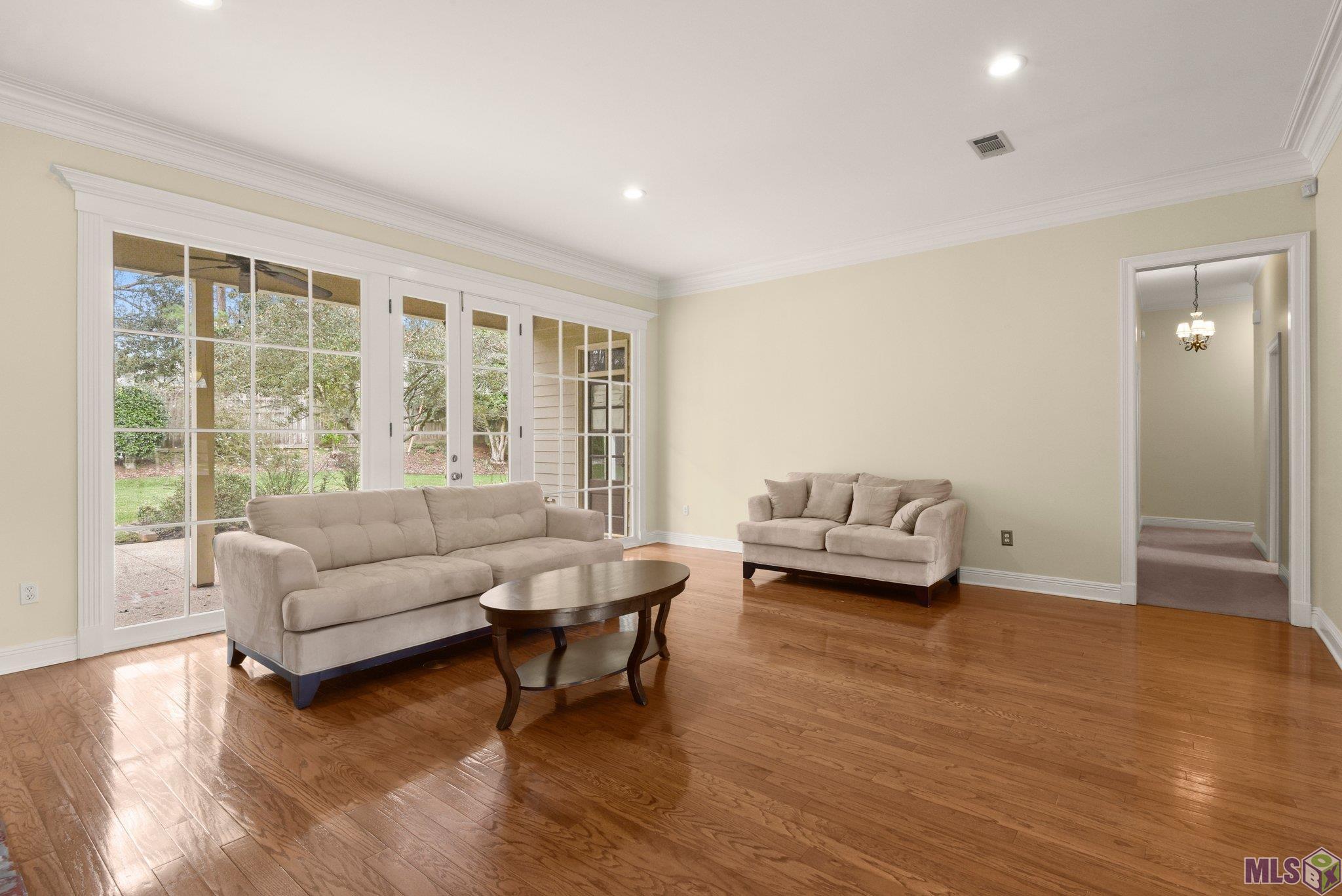 13543 Kimble Avenue Baton Rouge, LA 70810 - Photo 7 of 31 Formal Living Room