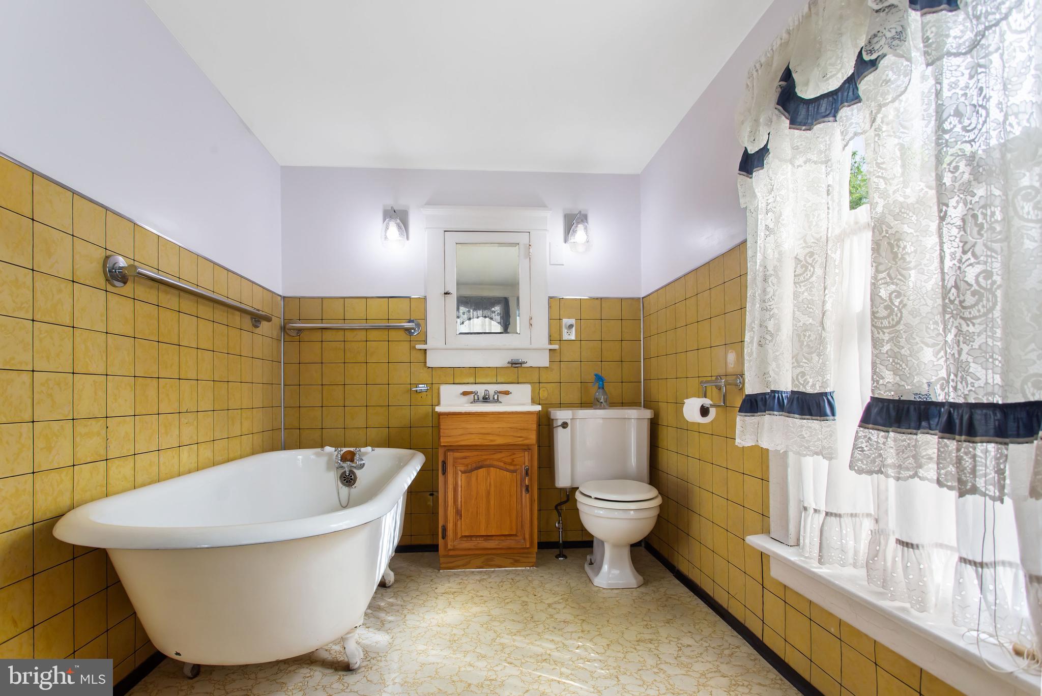 892 Baltimore Street Hanover, PA 17331 - Photo 19 of 26