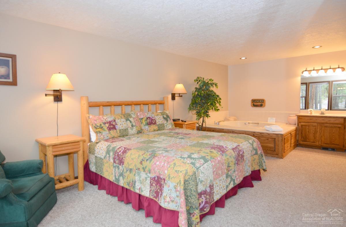 57328 Beaver Ridge Loop, Unit 13D2 Sunriver, OR 97707 - Photo 17 of 22 Additional Photo
