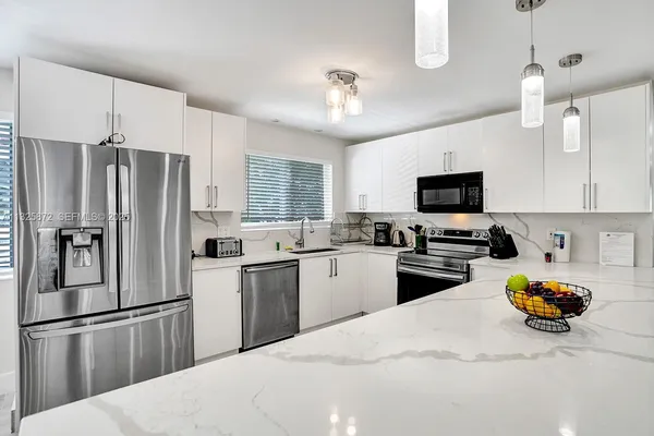 $9,000 | 1018 Adams Street, Hollywood, FL 33019