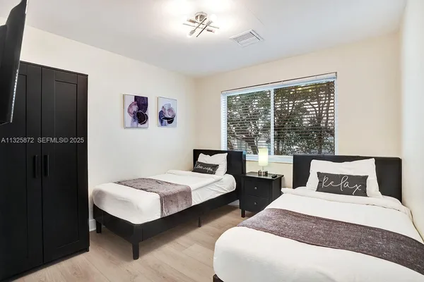 $9,000 | 1018 Adams Street, Hollywood, FL 33019