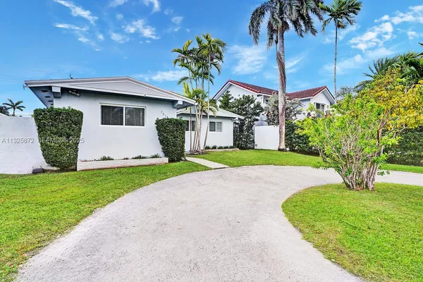 $9,000 | 1018 Adams Street, Hollywood, FL 33019