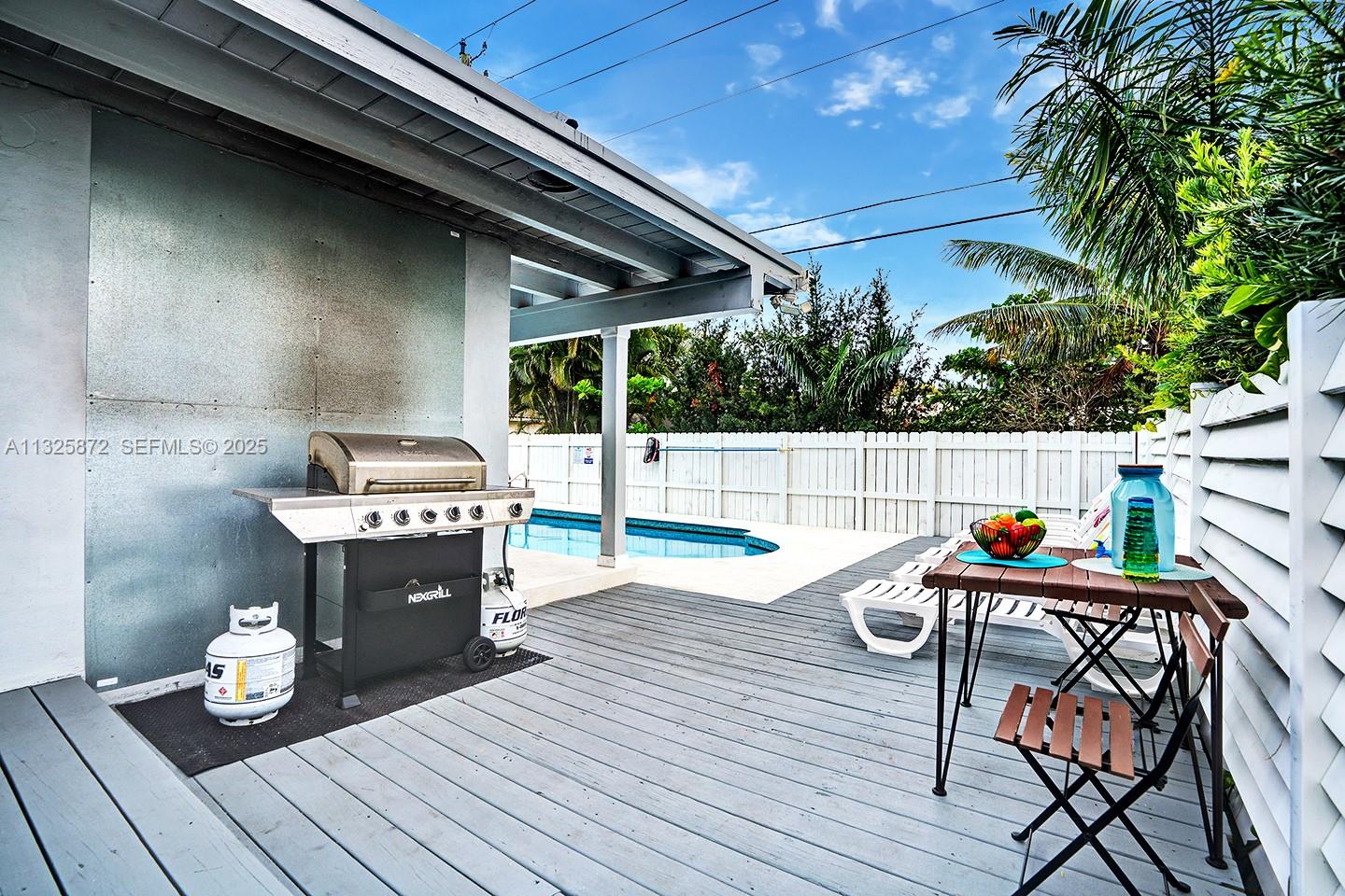 1018 Adams Street Hollywood, FL 33019 - Photo 5 of 47