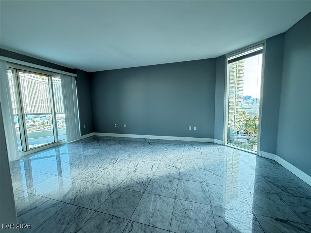 2777 Paradise Road, Unit 904 Las Vegas, NV 89109 - Photo 12 of 23 Primary