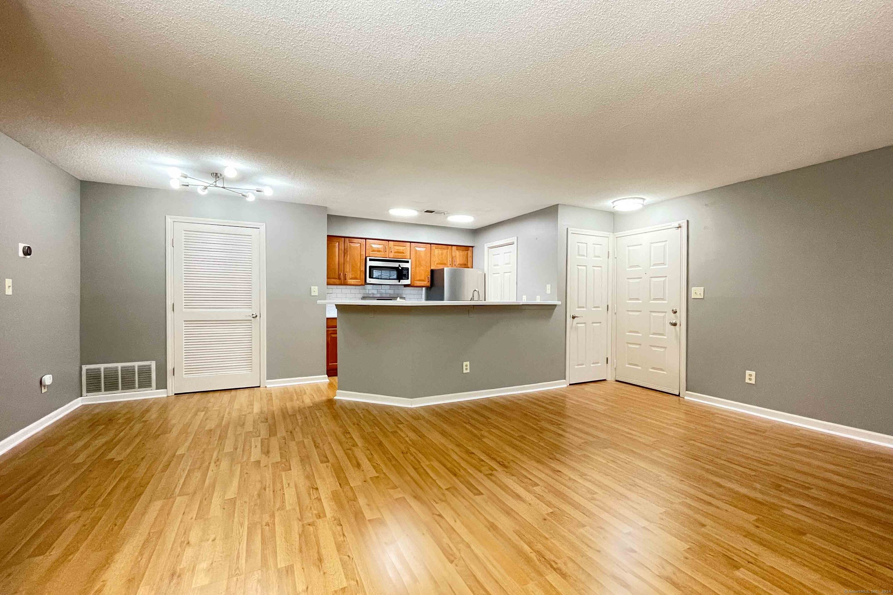 2 Forest Glen Circle, Unit 3 Middletown, CT 06457 - Photo 1 of 1