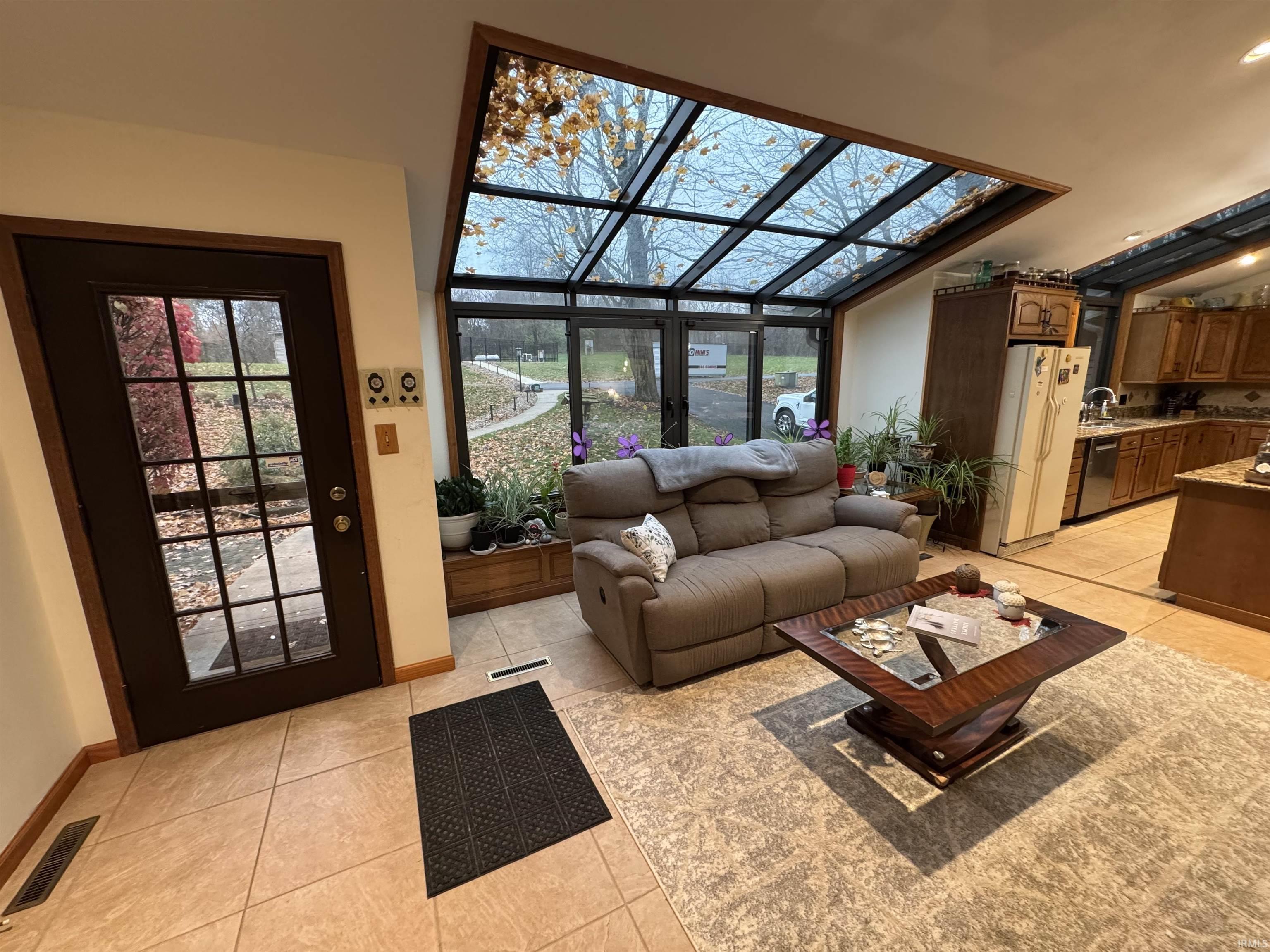 66110 Oak Road Lakeville, IN 46536 - Photo 8 of 36
