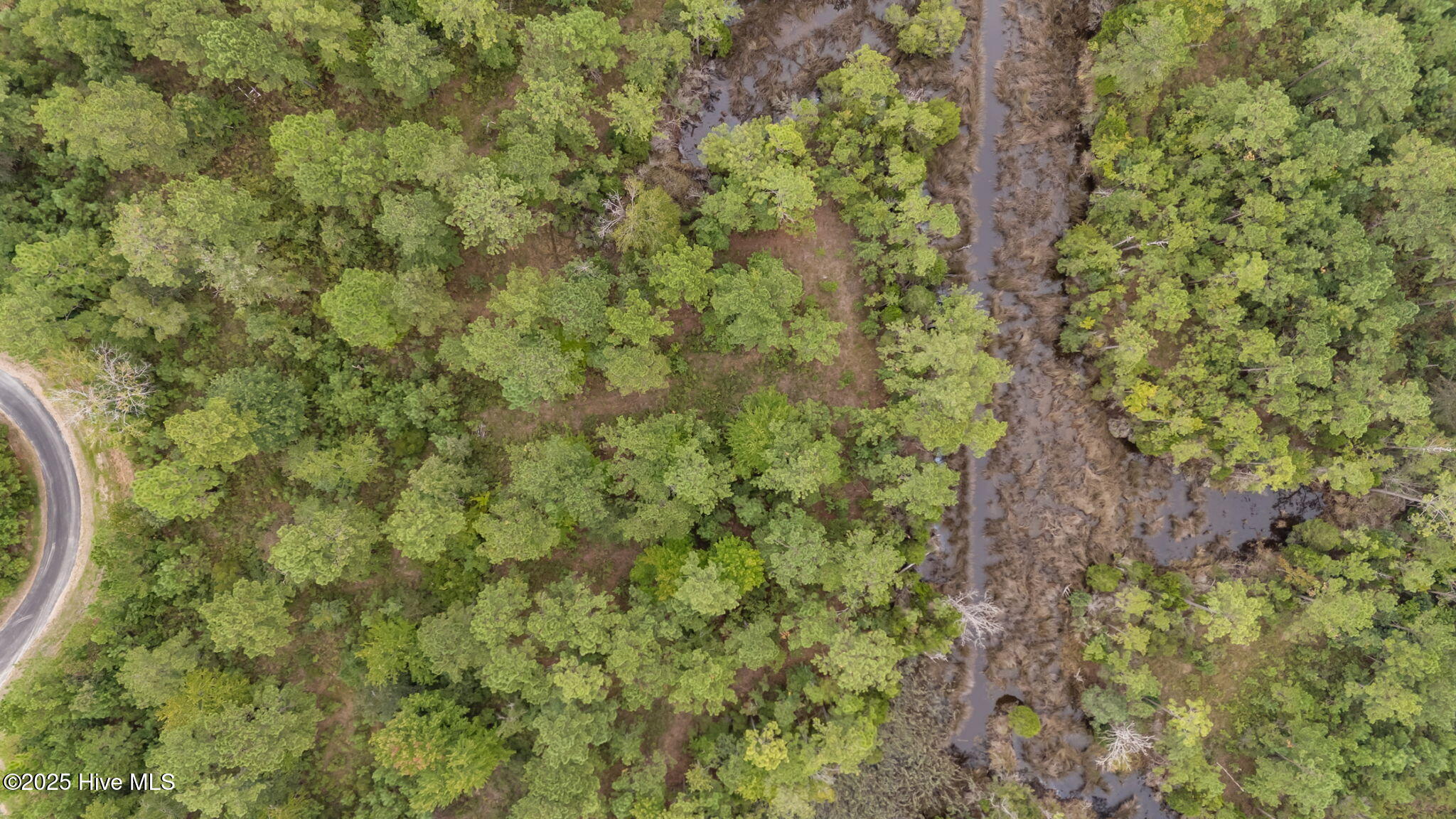 214 Shell Castle Lane Vandemere, NC 28587 - Photo 5 of 12 10-web-or-mls-DJI_20250917164249_0047_D