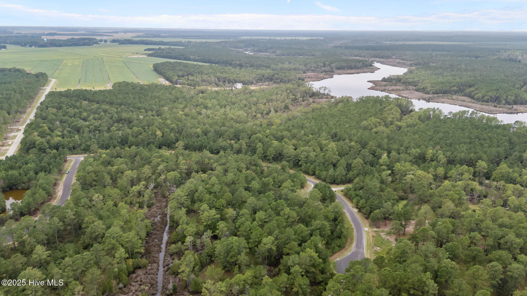 214 Shell Castle Lane Vandemere, NC 28587 - Photo 9 of 12 6-web-or-mls-DJI_20250917164111_0042_D