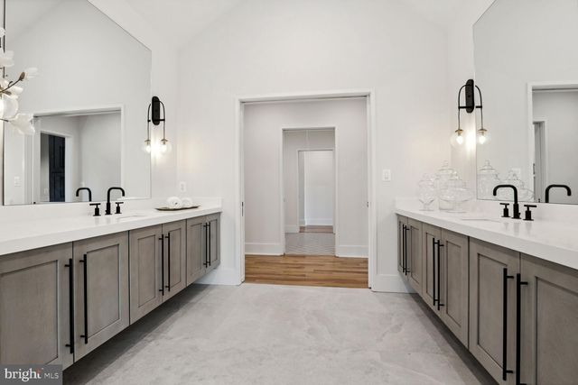 $3,175,777 | 6258 North Kensington Street, McLean, VA 22101