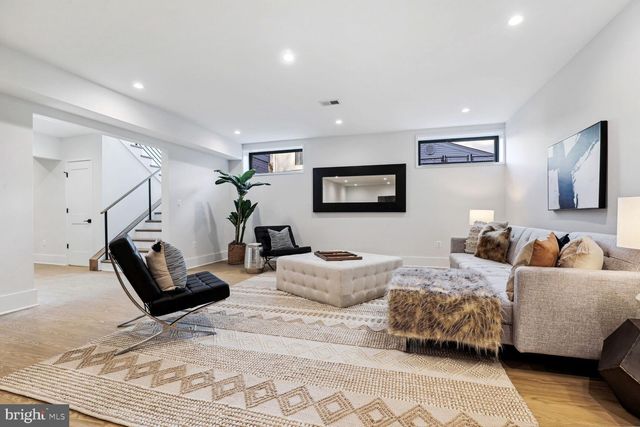 $3,175,777 | 6258 North Kensington Street, McLean, VA 22101