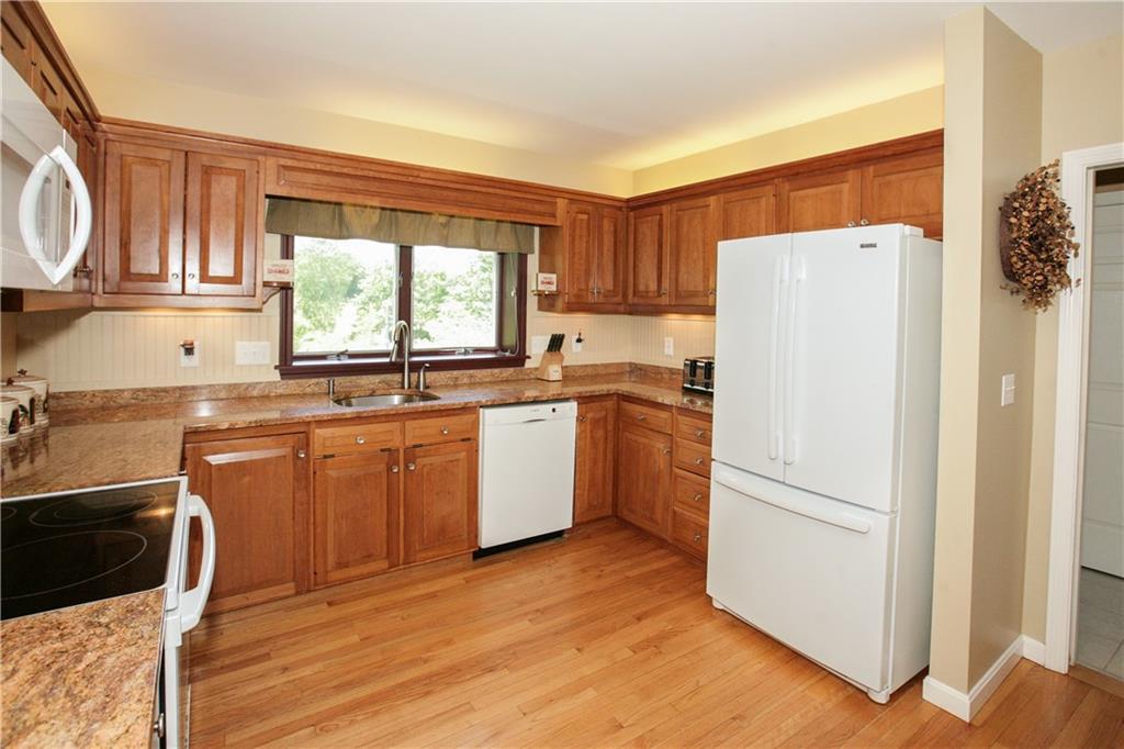 14 Larrabee Farm Road Brunswick, ME 04011 - Photo 3 of 35 Photo
