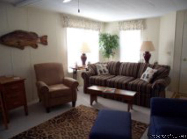 12354 Harcum Road Gloucester, VA 23061 - Photo 5 of 17