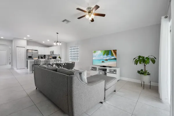 $3,200 | 6791 Lantern Key Drive, Lake Worth, FL 33463