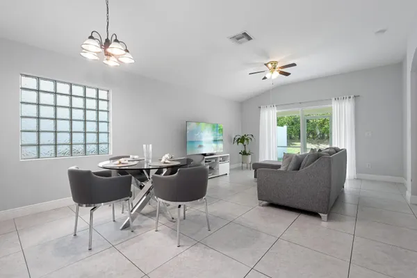 $3,200 | 6791 Lantern Key Drive, Lake Worth, FL 33463