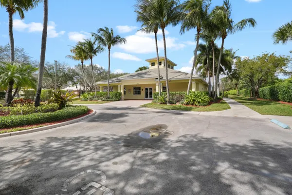 $3,200 | 6791 Lantern Key Drive, Lake Worth, FL 33463