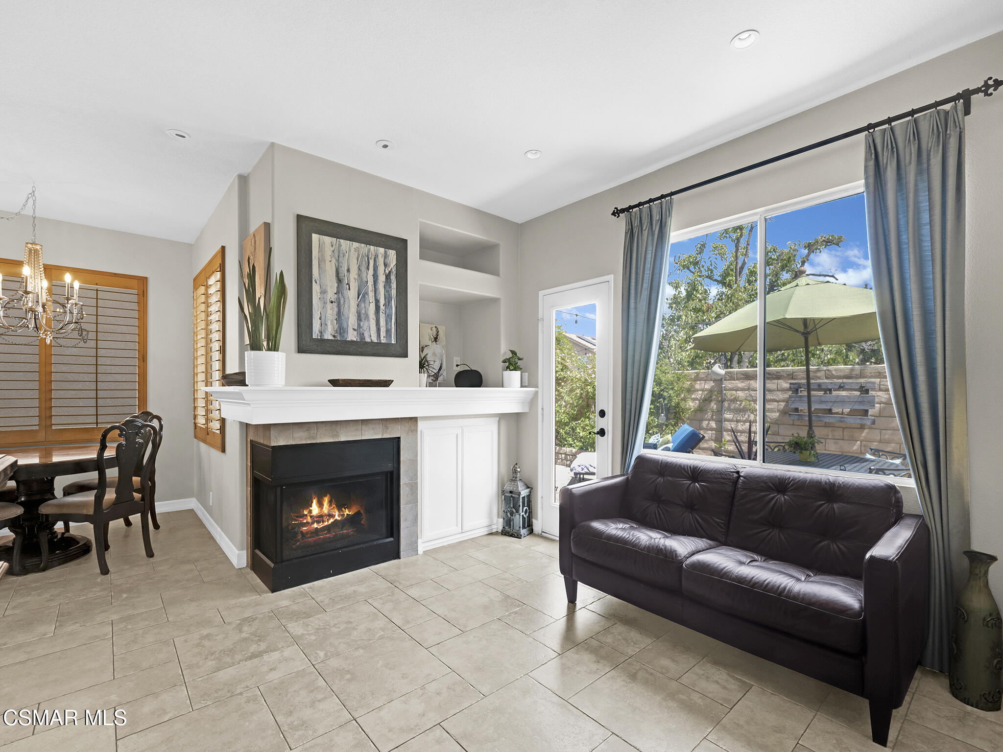 293 Springmist Lane Simi Valley, CA 93065 - Photo 11 of 50 a living room with furniture and a fireplace