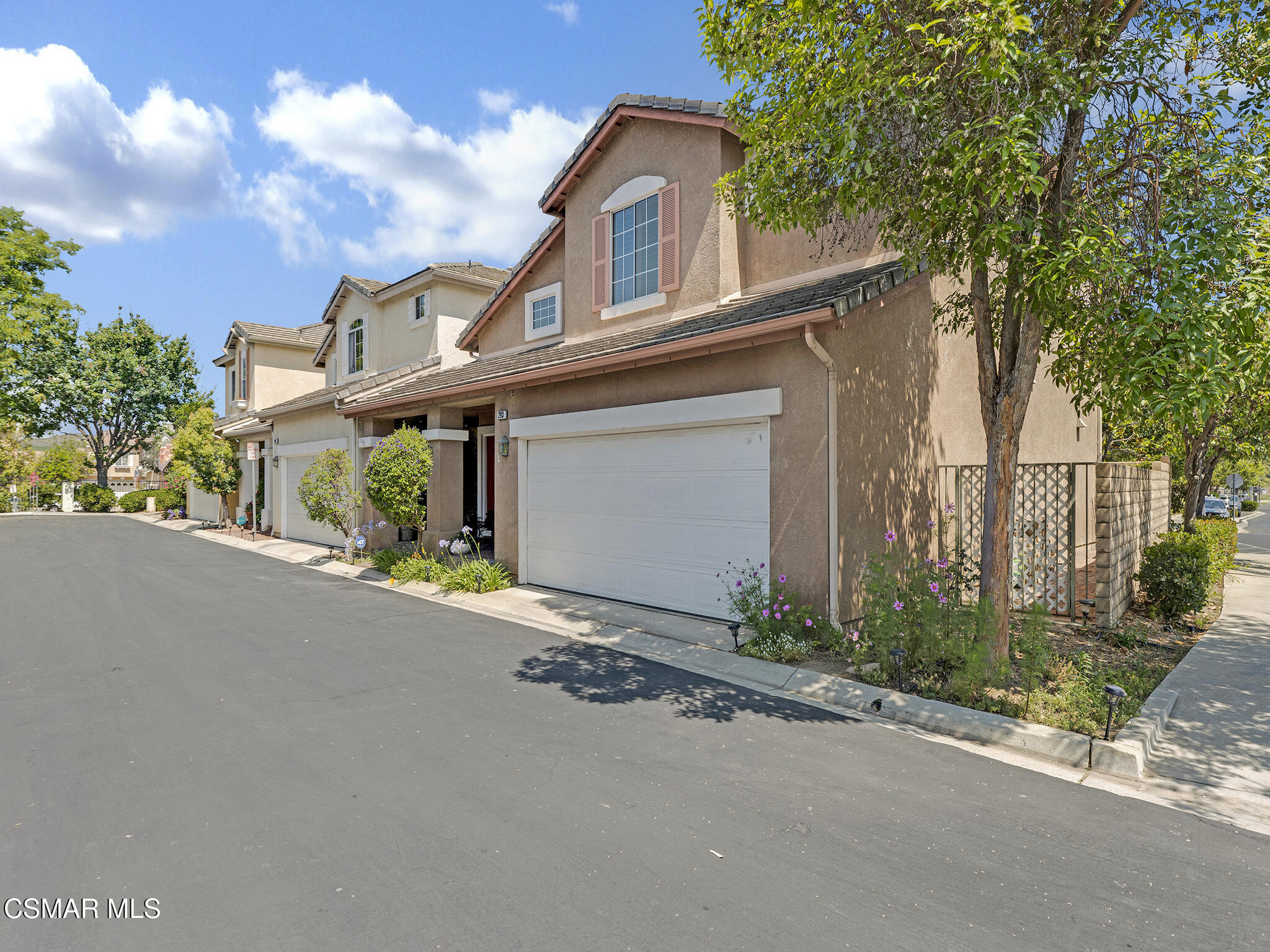 293 Springmist Lane Simi Valley, CA 93065 - Photo 39 of 50 front view of a house with a street