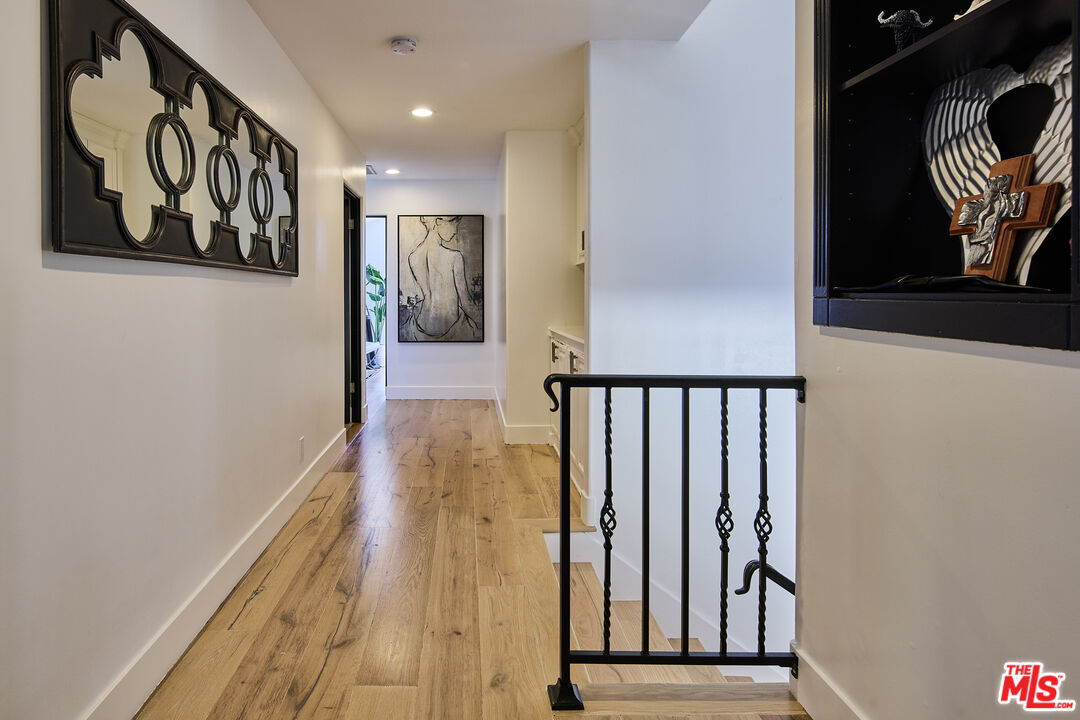 2266 Cold Canyon Road Calabasas, CA 91302 - Photo 21 of 35