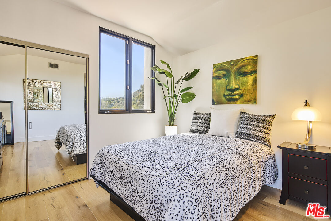 2266 Cold Canyon Road Calabasas, CA 91302 - Photo 24 of 35